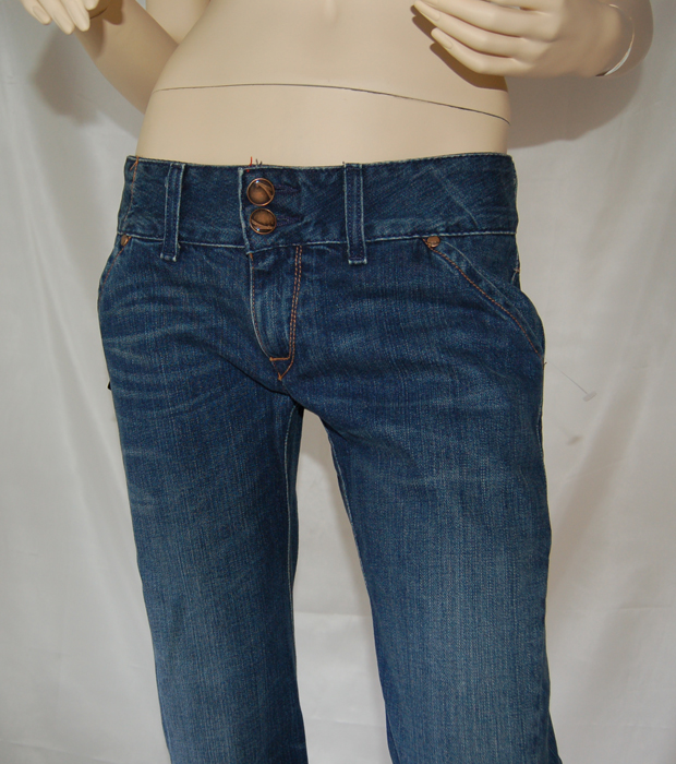 Levis Damen Jeans Engineered Dunkel Blau 000 136 1300 – Bild 2